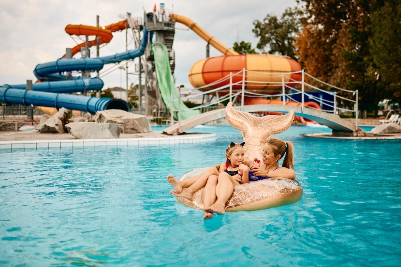 Terme Village - Mobile Homes Catez ob Savi Kültér fotó