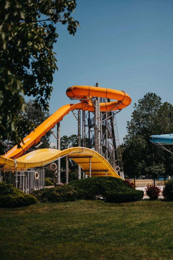 Terme Village - Mobile Homes Catez ob Savi Kültér fotó